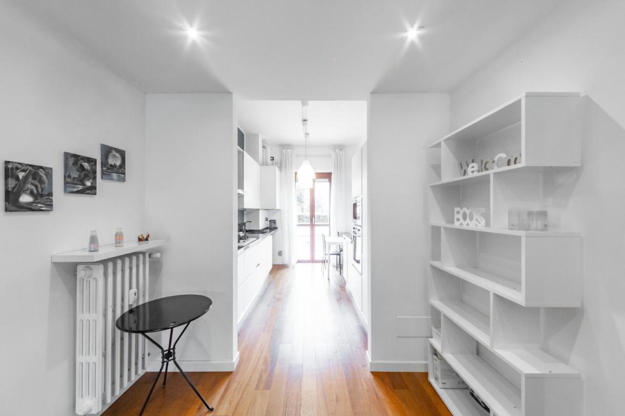 Apartamento Easylife - Lussuoso Trilocale Con Balcone E Vasca Idromassaggio In Zona Barona