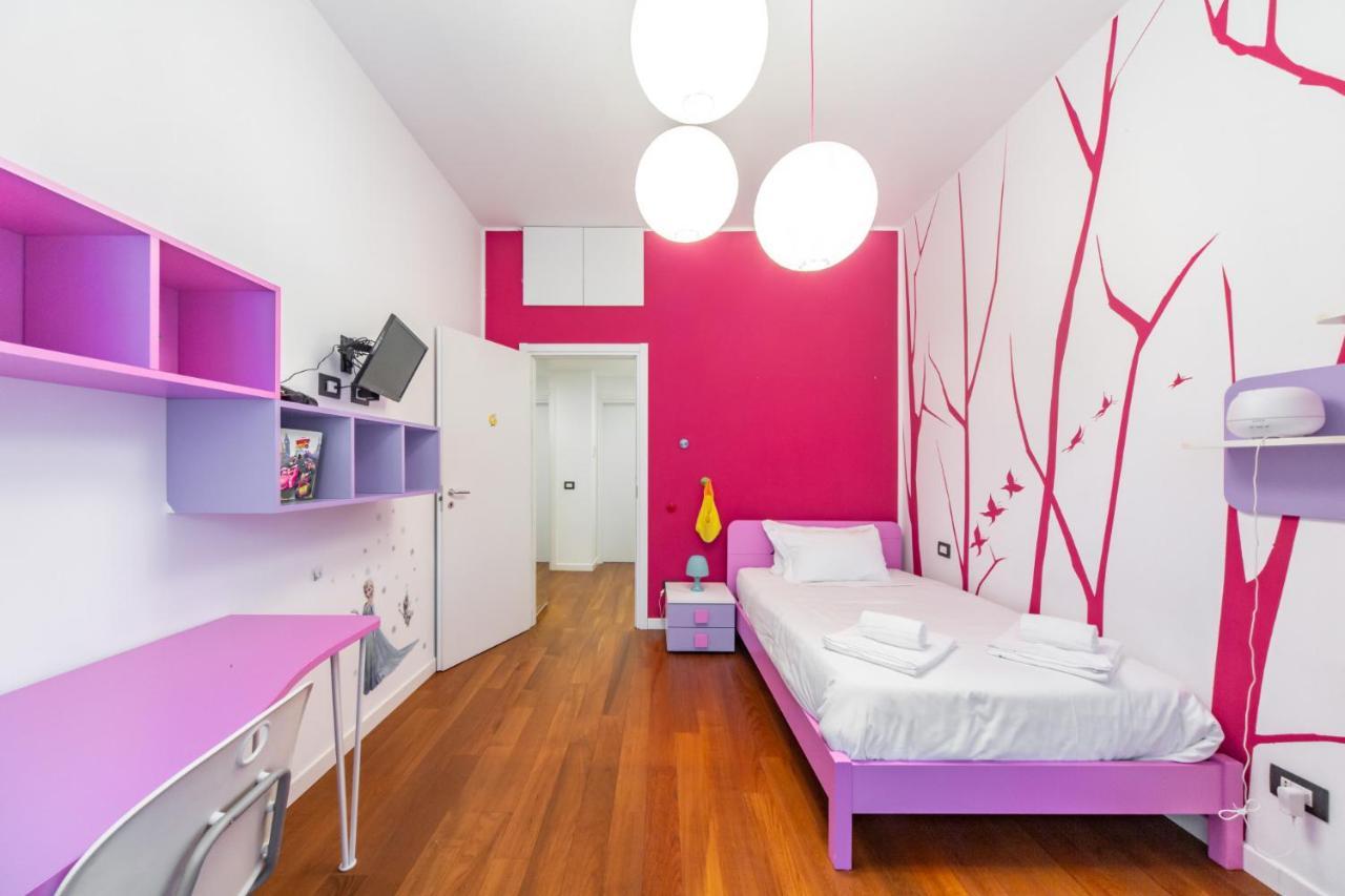 Apartamento Easylife - Lussuoso Trilocale Con Balcone E Vasca Idromassaggio In Zona Barona